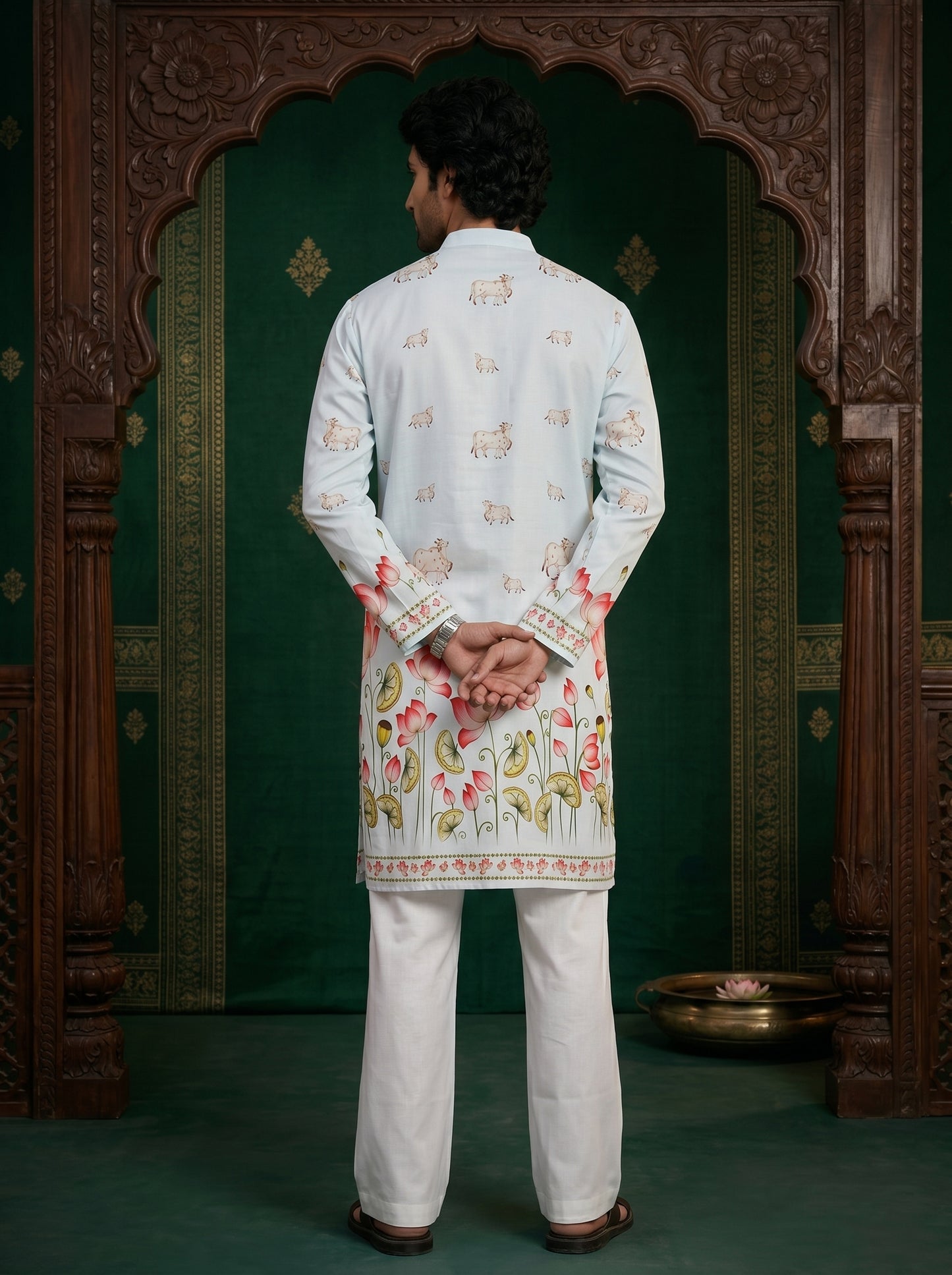 Pichwai Inspired Nandi Floral Pure Rayon Printed Kurta
