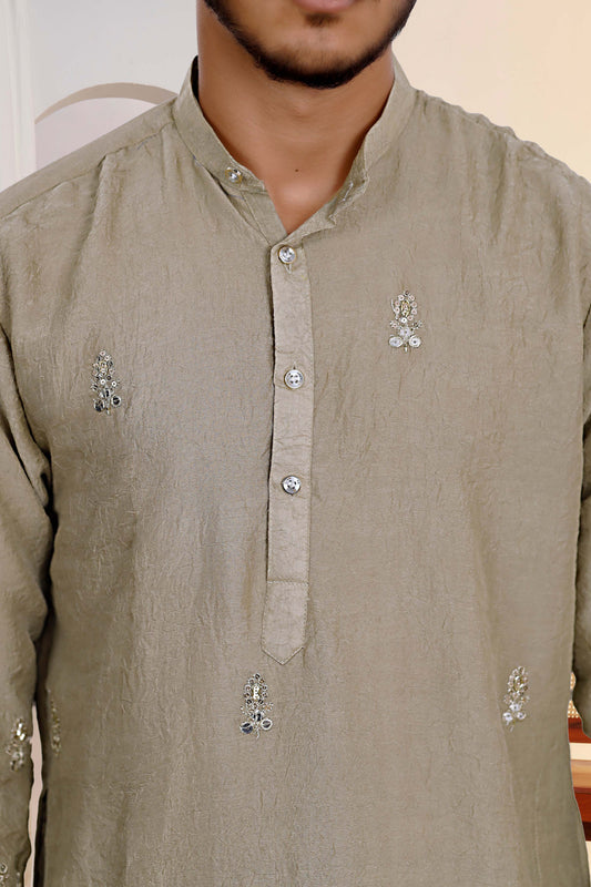 Ivory Chiku Jari Sequence Embroidery Simar Kurta